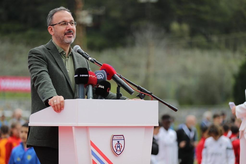 İzmir’de U12 Cup heyecanı başladı