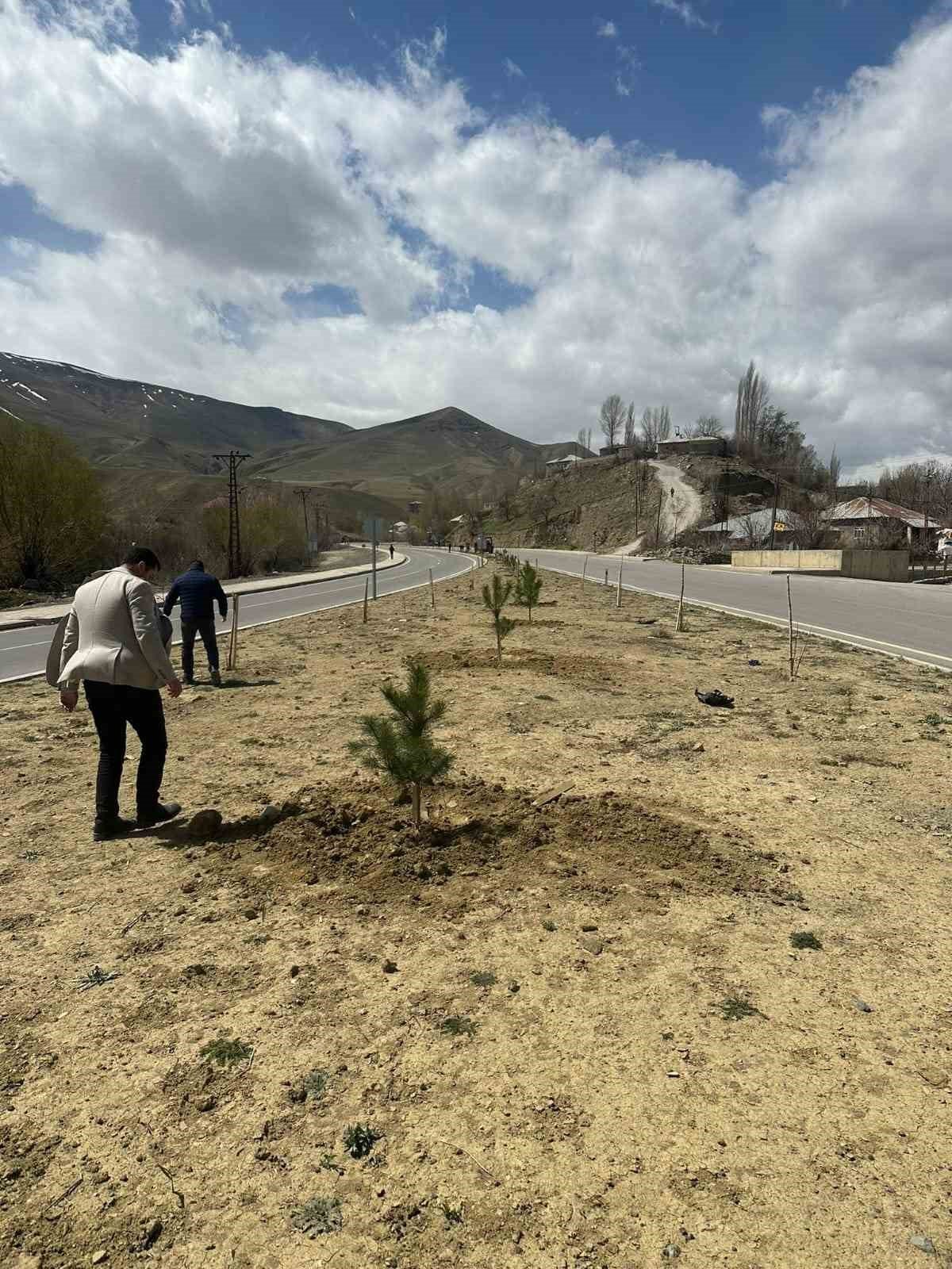 Esendere’de fidanlar toprakla buluştu