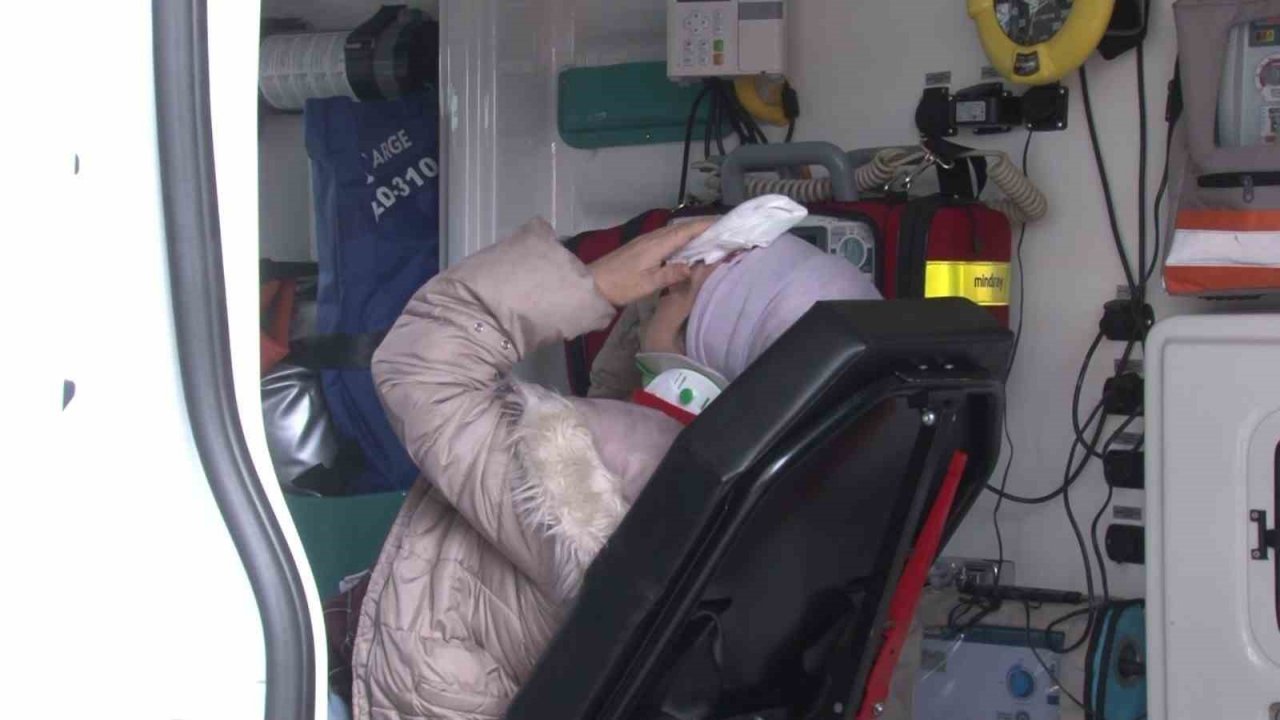 Kartal’da feci kaza: 2’si çocuk 4 yaralı