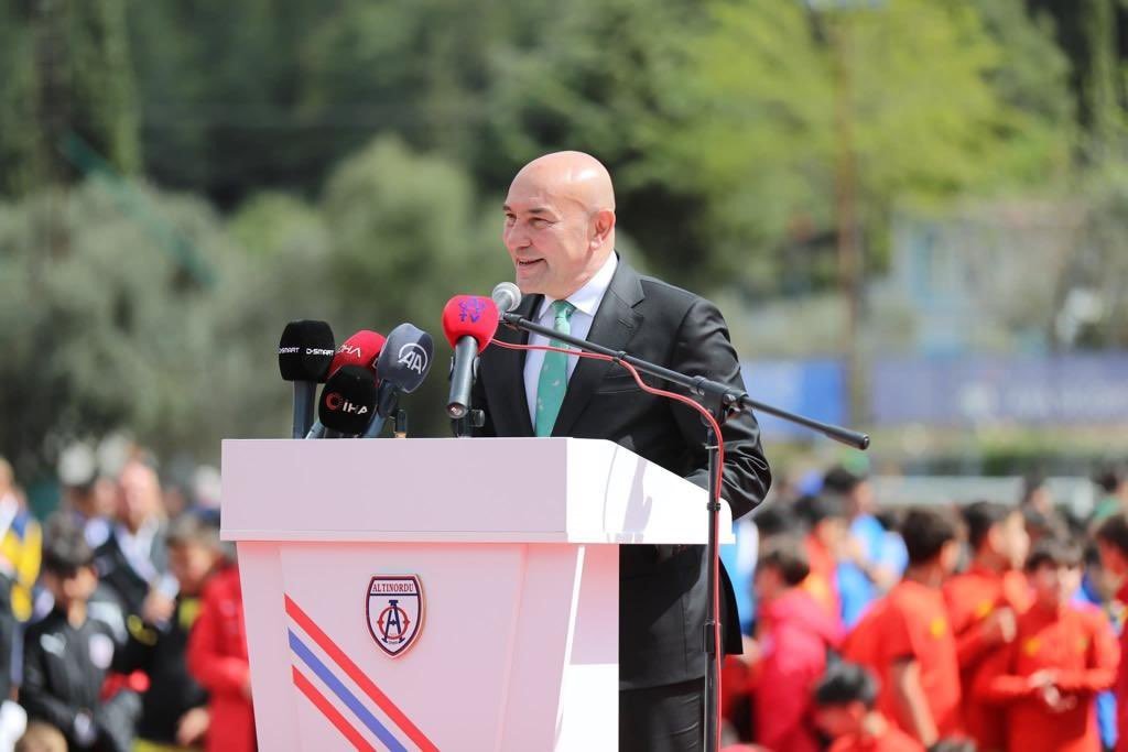 İzmir’de U12 Cup heyecanı başladı