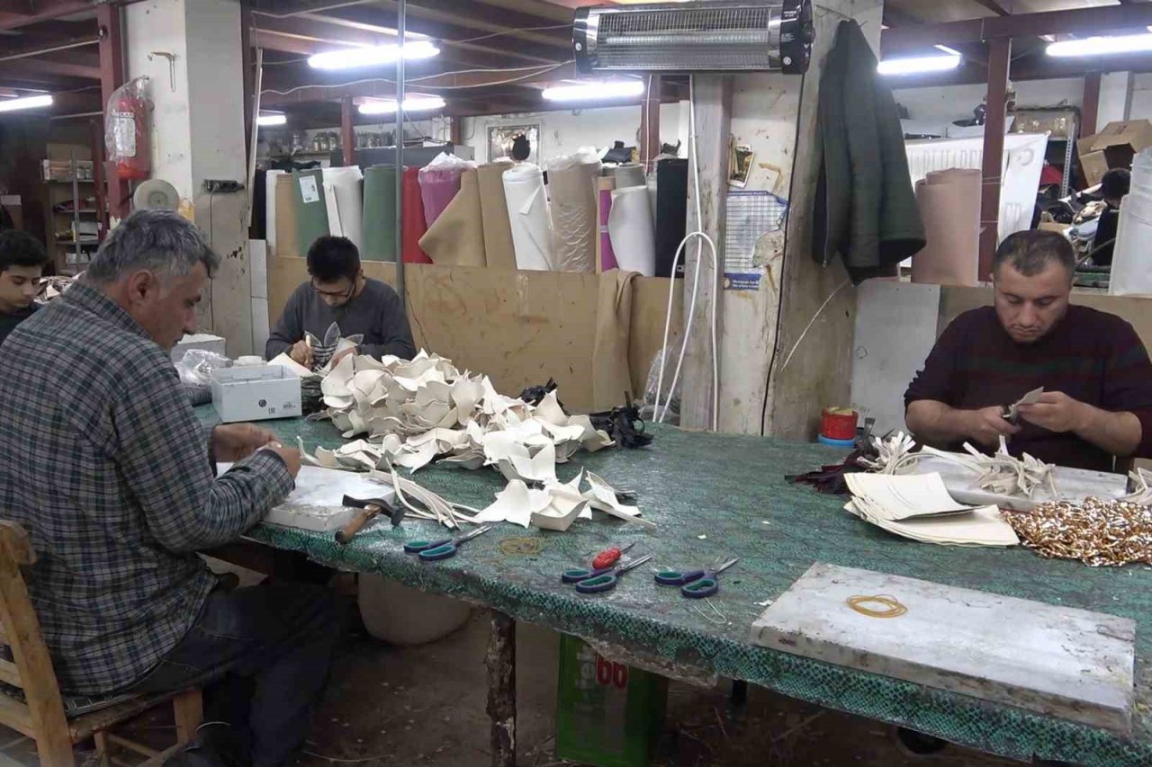 Türkiye’de ikinci sırada, günde 30 bin çift ayakkabı üretiliyor