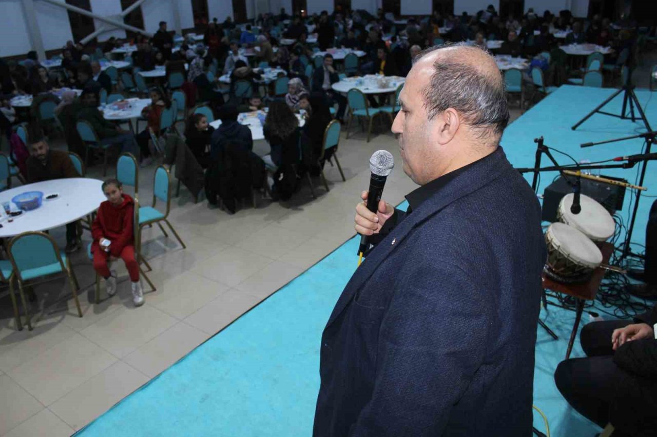 Osmaneli’nde yetim ve öksüz çocuklar ile aileleri için iftar verildi