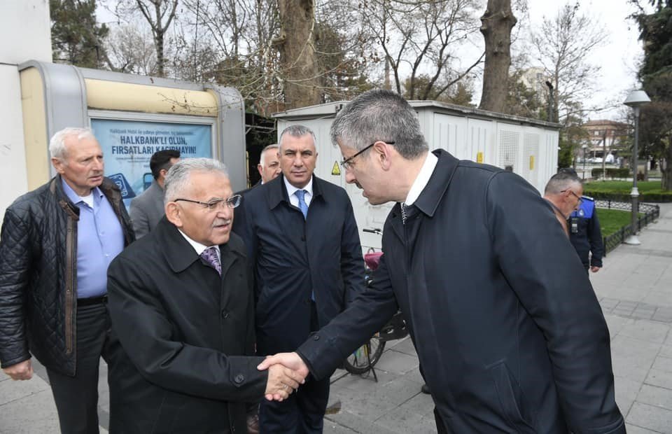 Başkan Büyükkılıç’tan esnaf ziyareti