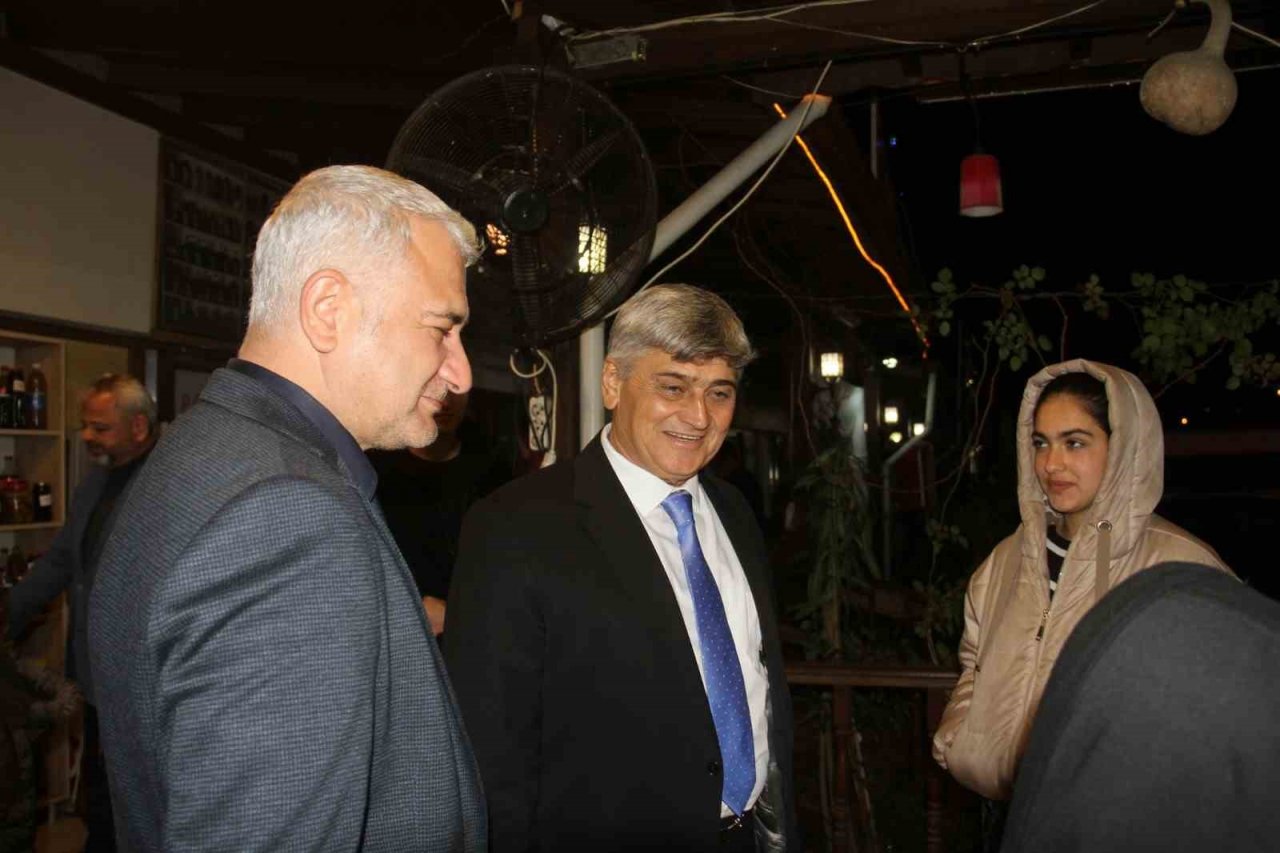 Kuyucak Belediyesi’nden öksüz ve yetimlere iftar yemeği