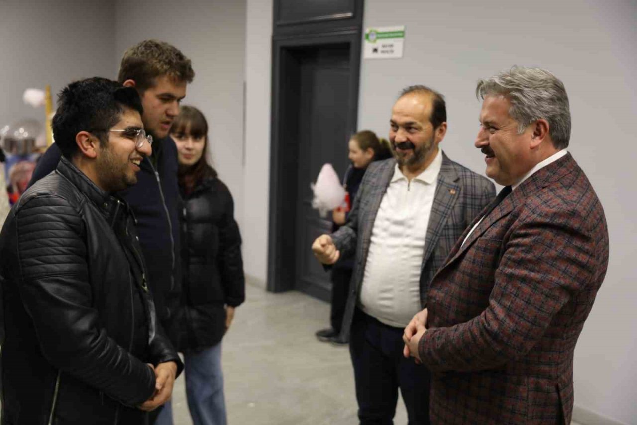 Başkan Palancıoğlu, yetim ve öksüz çocuklar ile iftar sofrasında buluştu