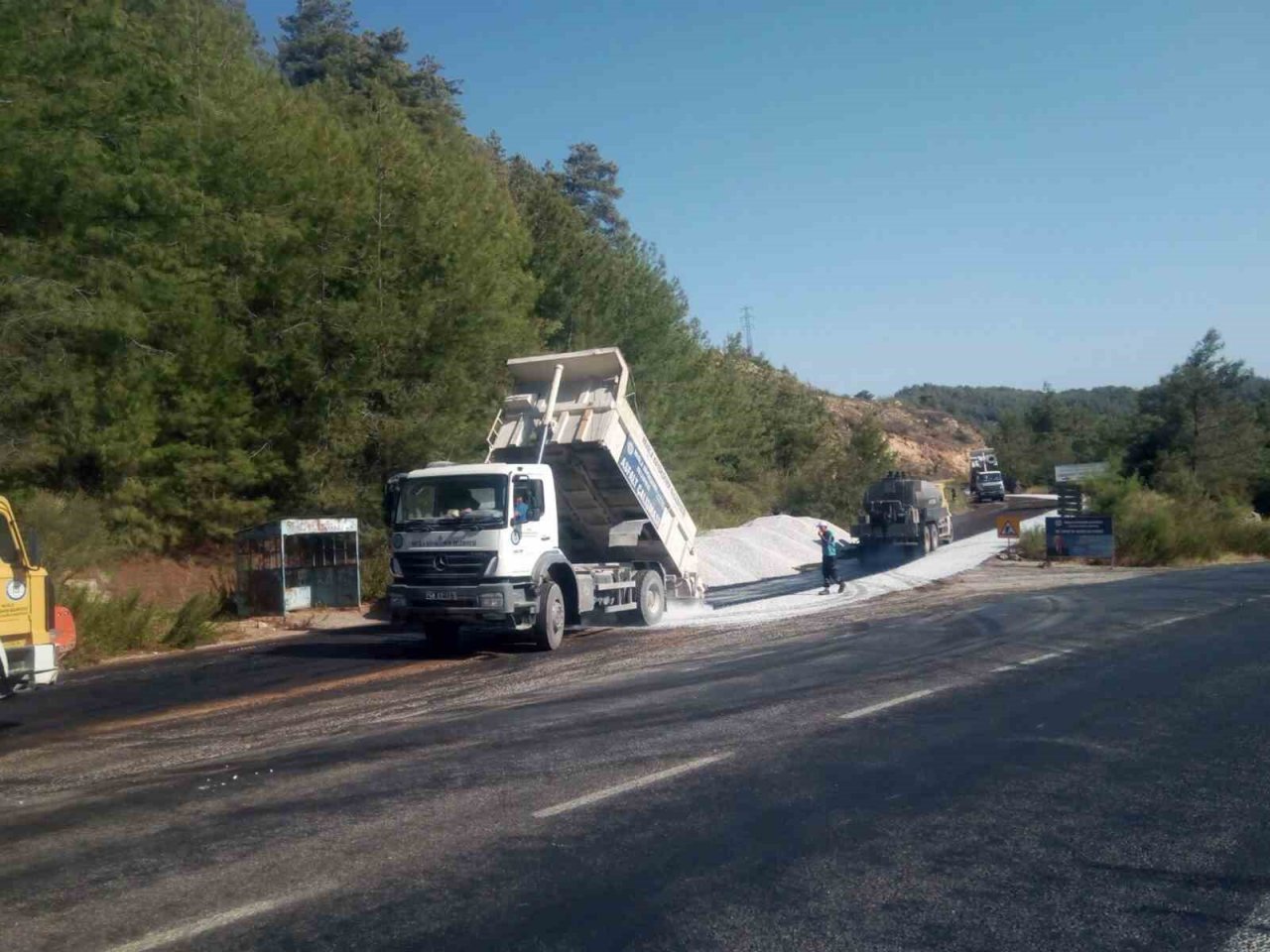 Milas’ta 473 Km yol çalışması yaptı