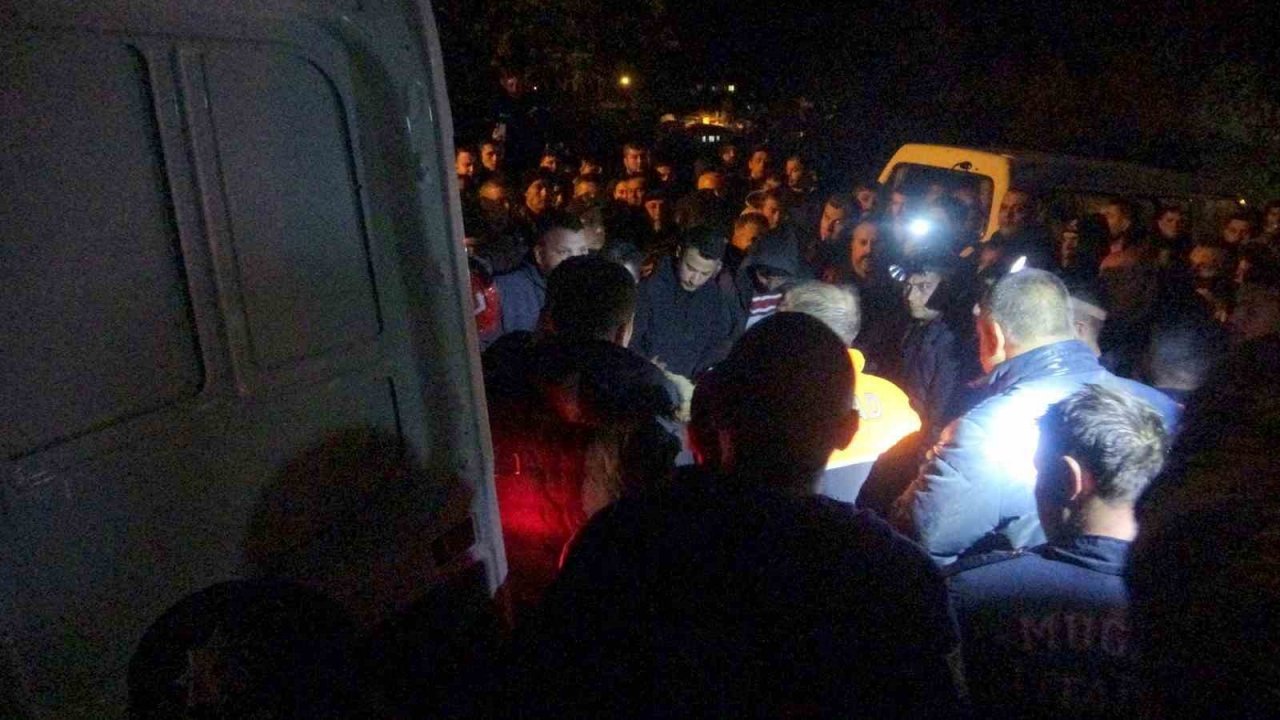 Menteşe’de genç kız kendisini uçurumdan attı