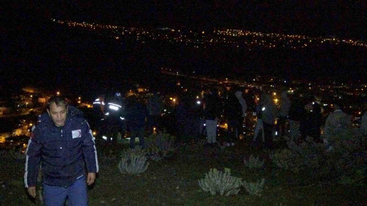 Menteşe’de genç kız kendisini uçurumdan attı