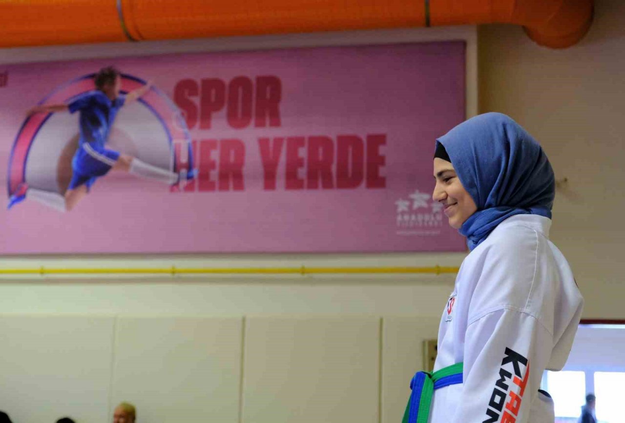 Erzincan’da minik tekvandocular yetişiyor