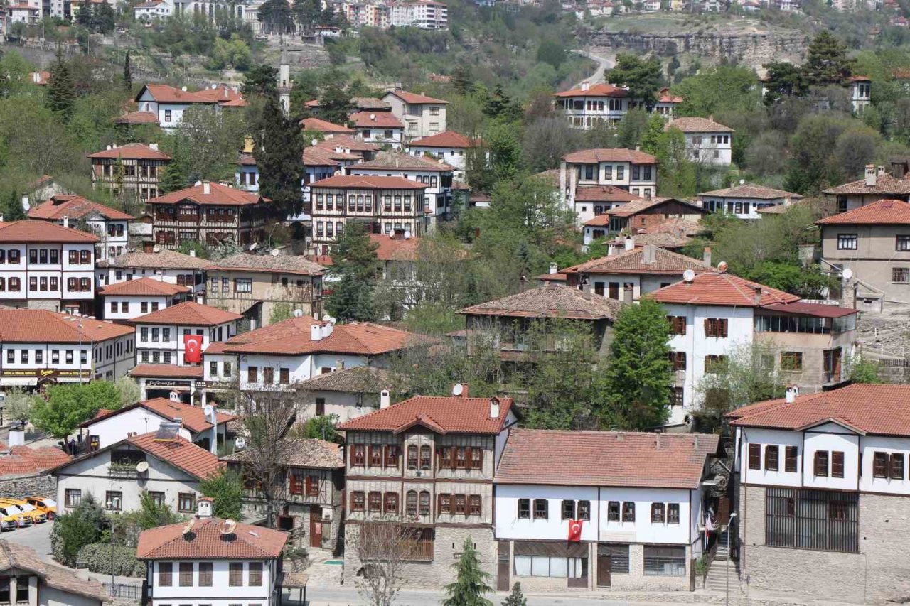 Kültür turizminin gözdelerinden olan Safranbolu Ramazan Bayramı’ndan umutlu