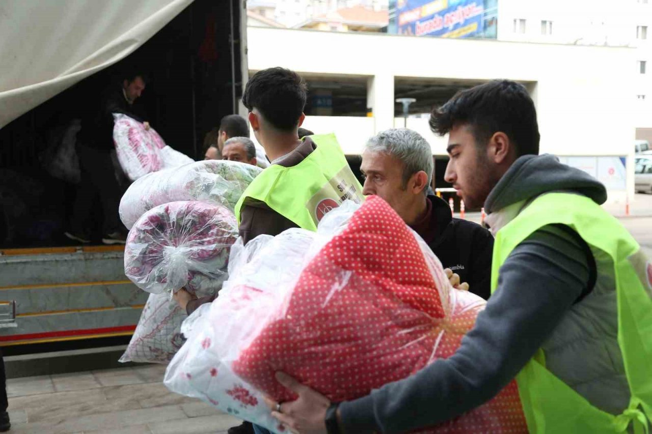 Kardeş Pakistan’dan anlamlı bağış