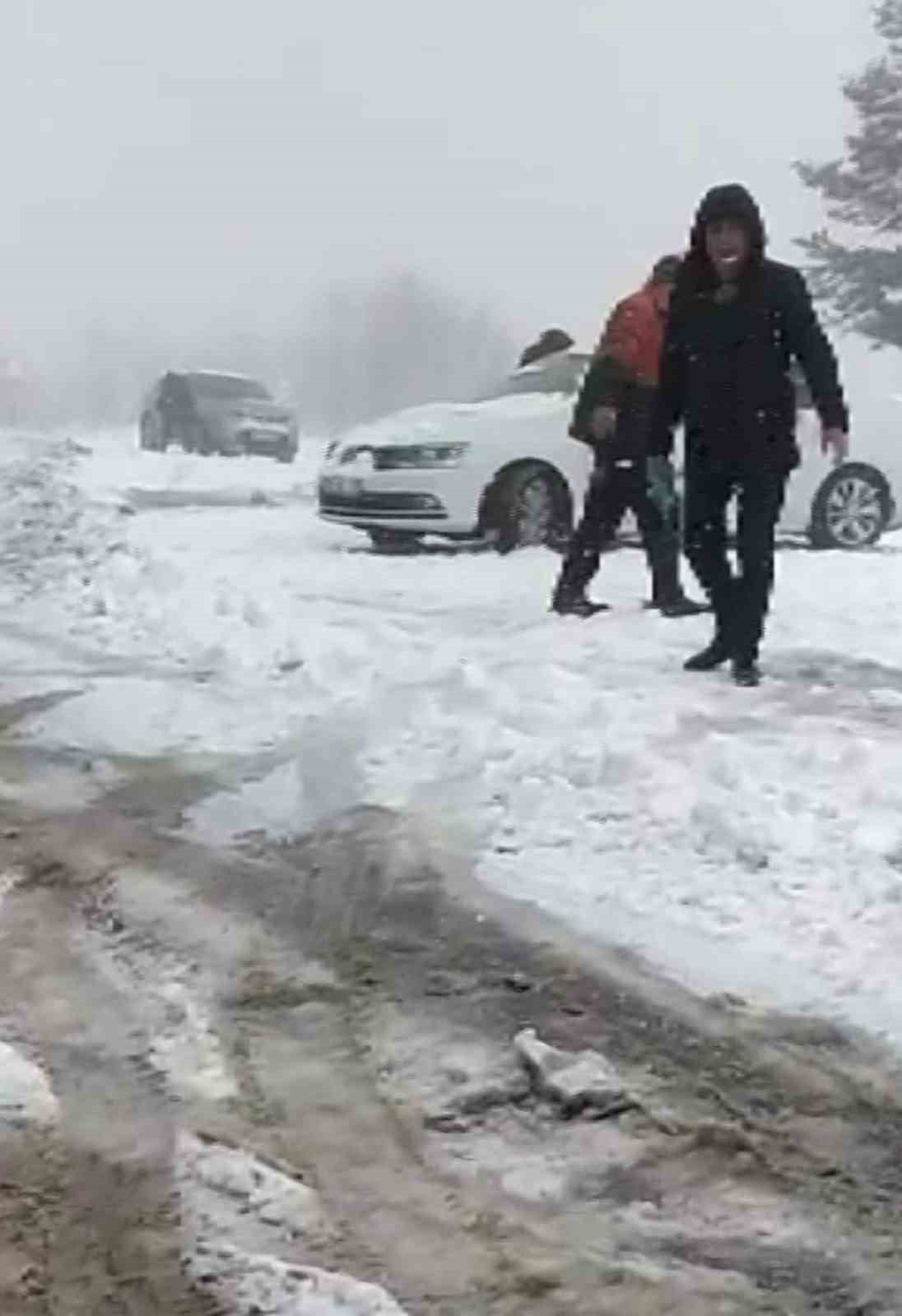 Nisan karı yolda bıraktı