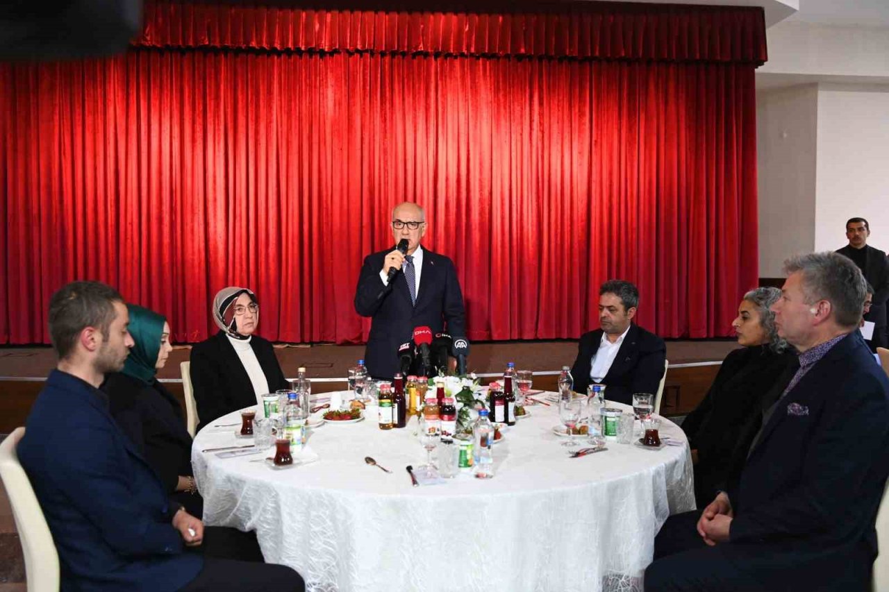 Bakan Kirişci: “Deprem bölgesine 3,4 milyar lira parasal destekleme ödemesi yaptık”
