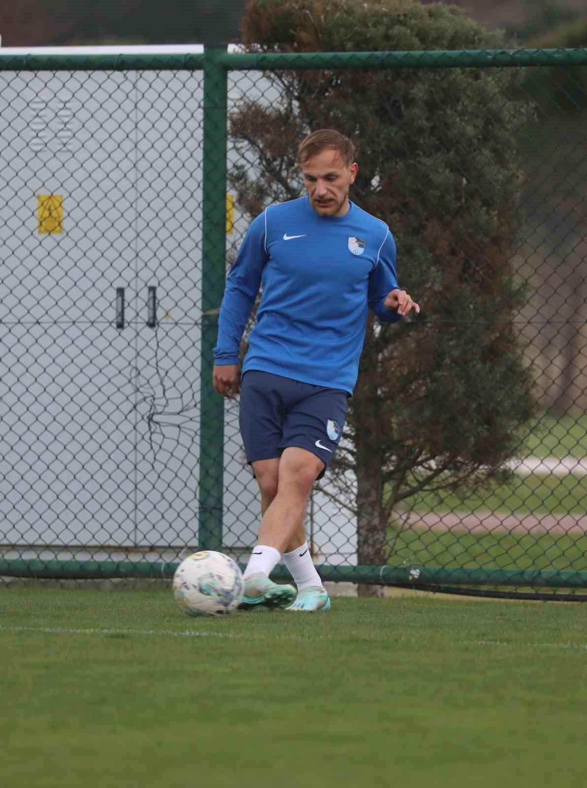 Erzurumspor İstanbul’da kamp kurdu