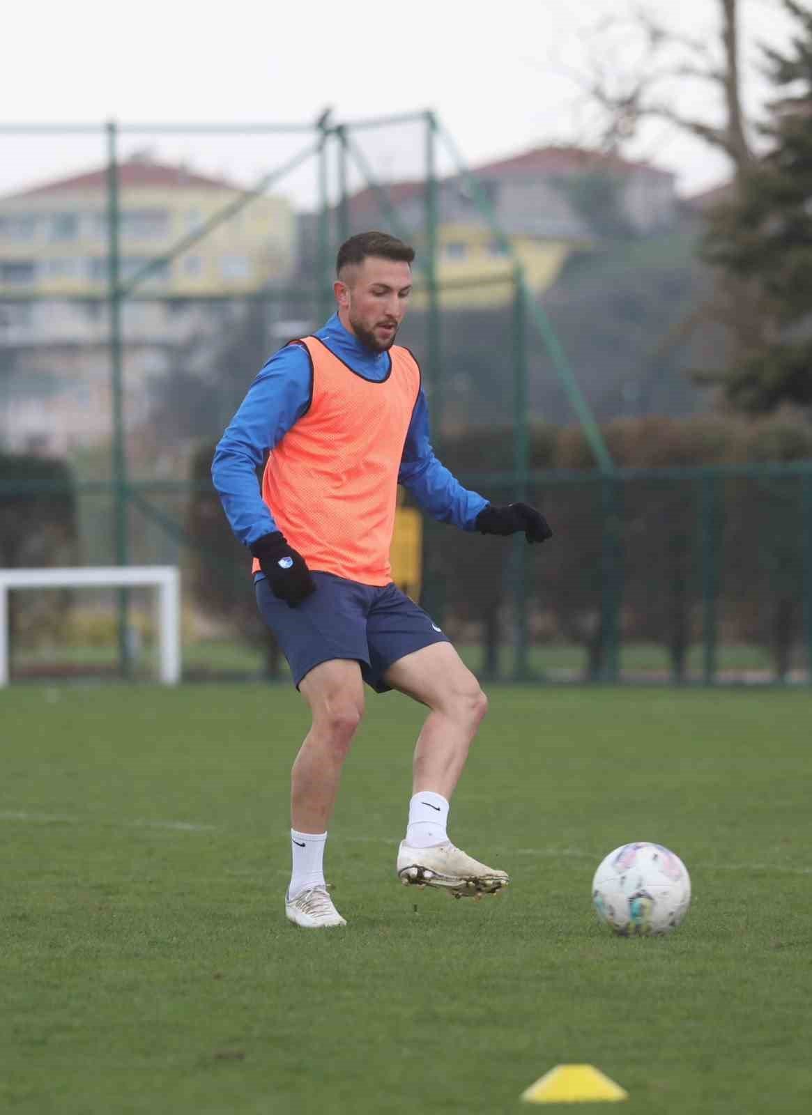 Erzurumspor İstanbul’da kamp kurdu