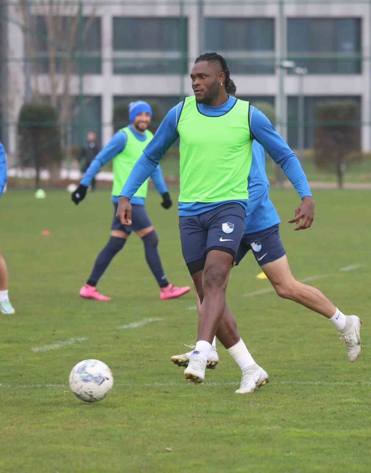 Erzurumspor İstanbul’da kamp kurdu