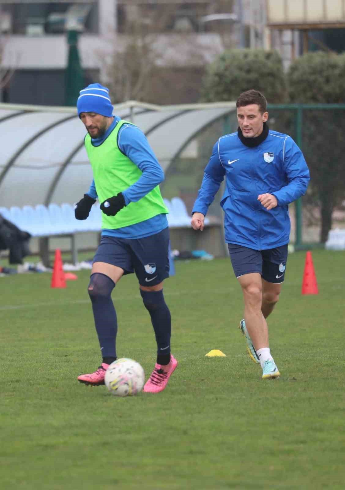 Erzurumspor İstanbul’da kamp kurdu
