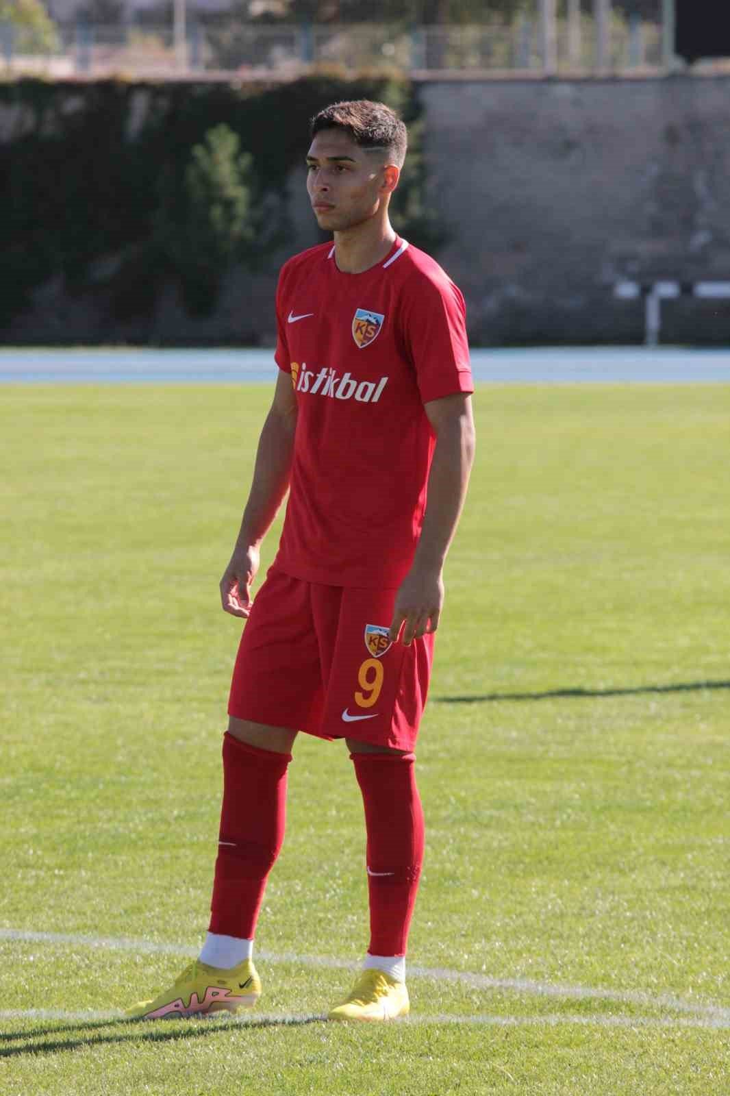 Kayserispor U19’da en golcü isim Ethem Balcı oldu