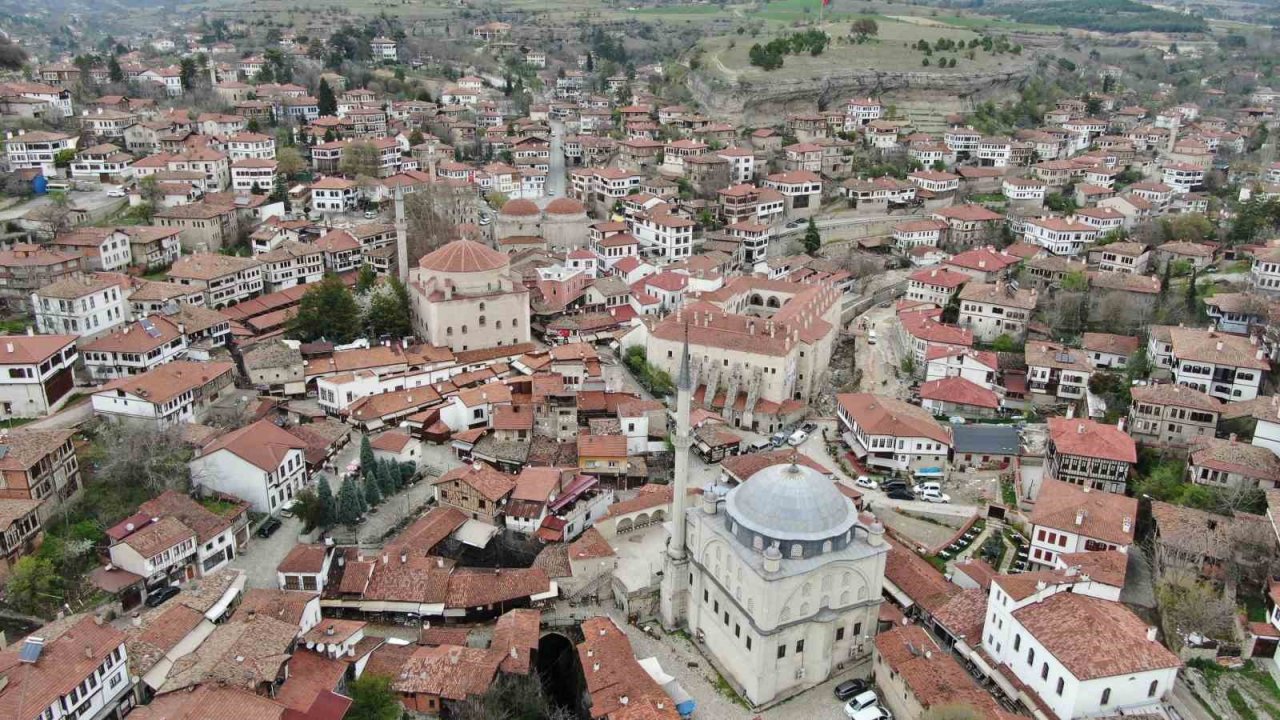 Kültür turizminin gözdelerinden olan Safranbolu Ramazan Bayramı’ndan umutlu