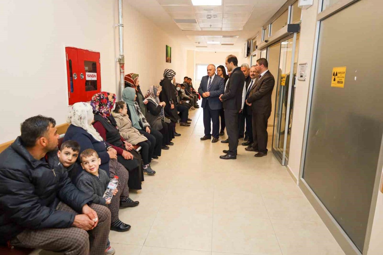 Yahyalı Belediyesi’den Devlet Hastanesi’ne yeni röntgen cihazı