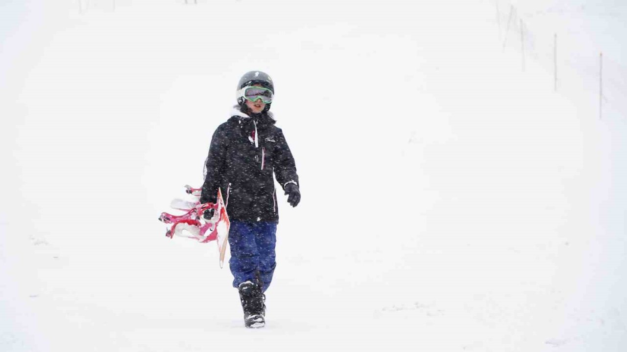 Erciyes’te Nisan karı