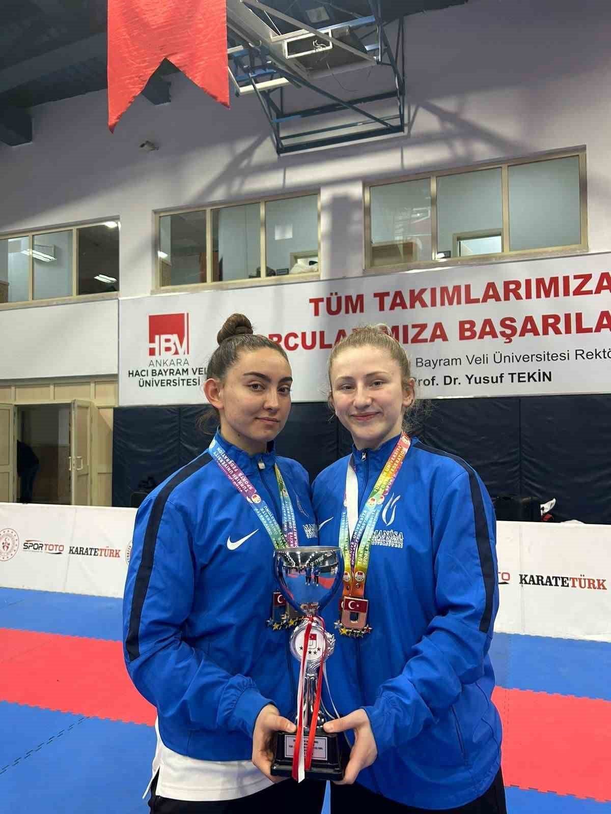 Manisalı kadın karateciler başarıdan başarıya koşuyor