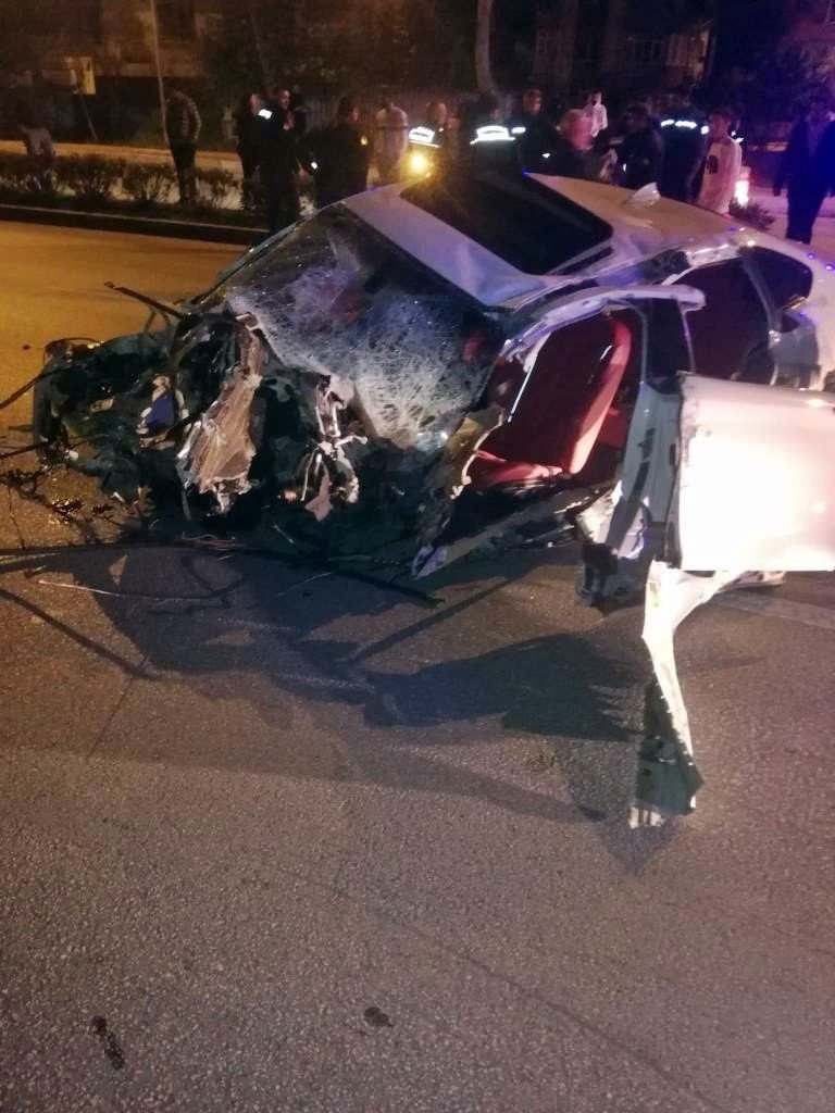 Antalya’da feci kaza: 1’i yabancı uyruklu 2 ölü, 2 ağır yaralı