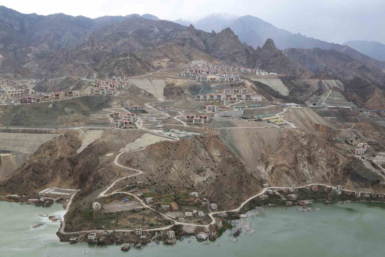 Eski ve yeni Yusufeli aynı karede