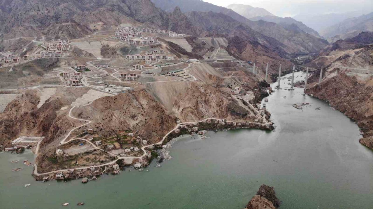 Eski ve yeni Yusufeli aynı karede