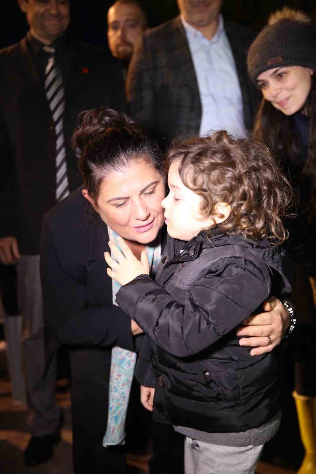 Aydın Büyükşehir Belediyesi Aydınlıları iftar sofralarında buluşturmaya devam ediyor