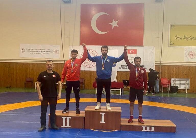 BARÜ, grekoromen stilde takım halinde Türkiye ikincisi oldu