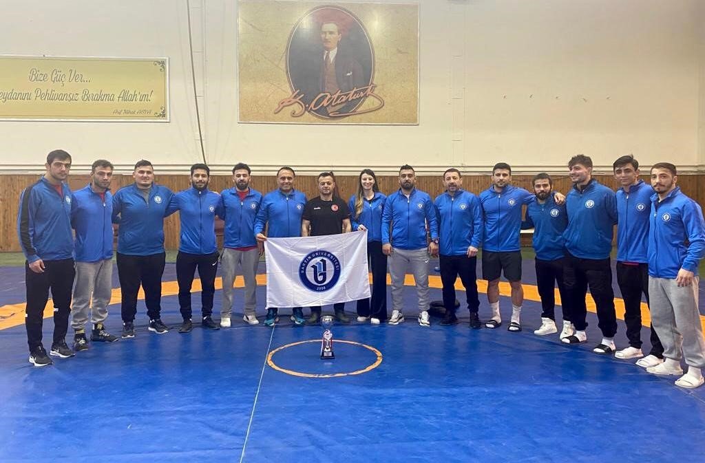 BARÜ, grekoromen stilde takım halinde Türkiye ikincisi oldu