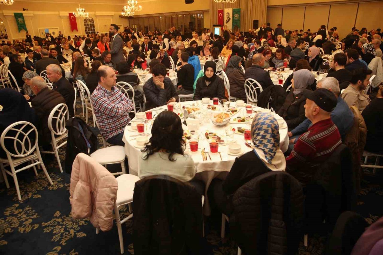 Başkan Turgay Erdem şehit yakınları ve gazilerle iftarda buluştu