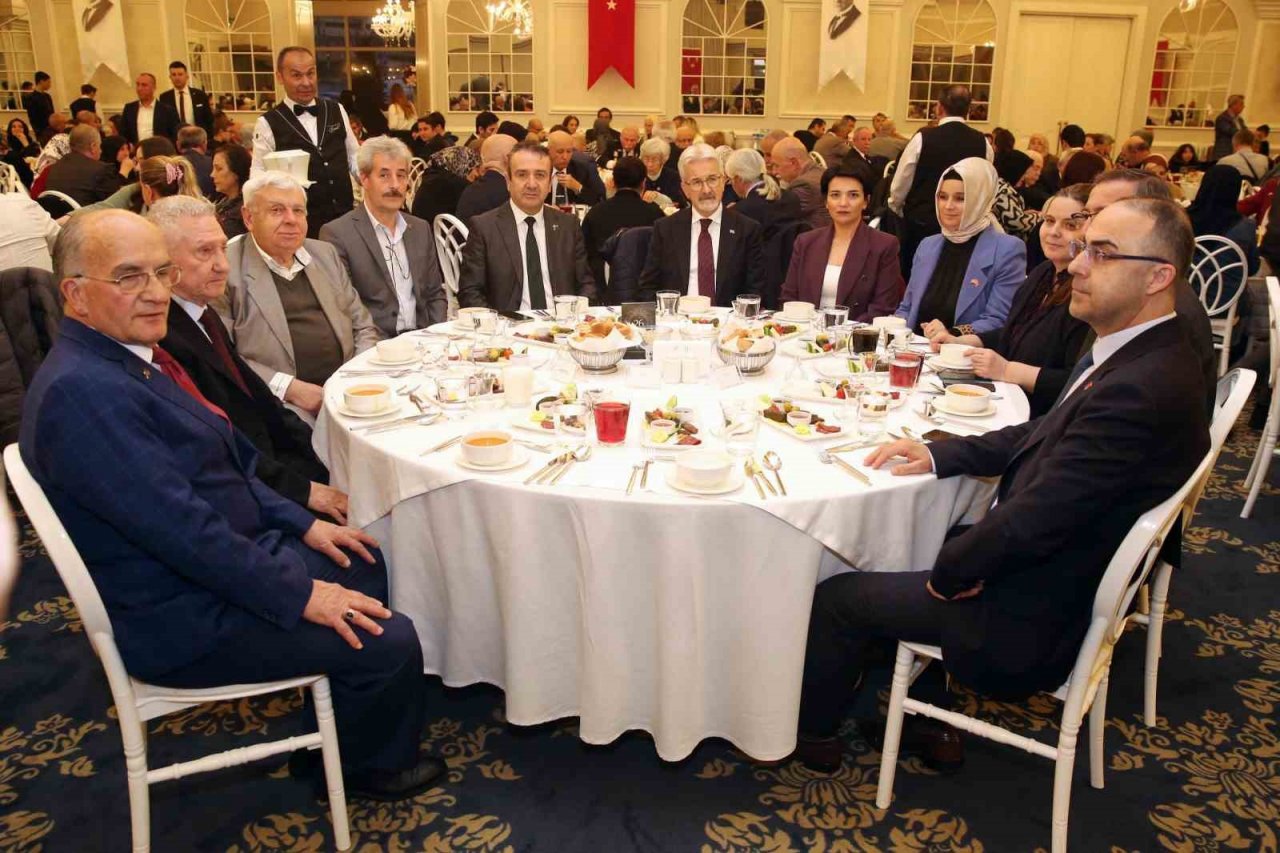 Başkan Turgay Erdem şehit yakınları ve gazilerle iftarda buluştu