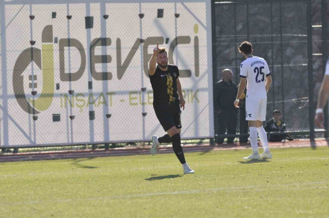 Talasgücü’nde Akın Arıcan 13 gole ulaştı