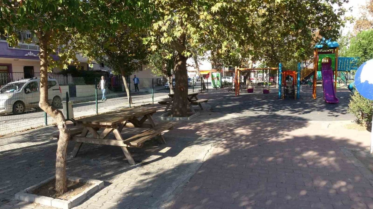 İpek Kürşat cinayeti öncesi şüpheliler, otomobil ile parkın çevresinde keşif yapmış