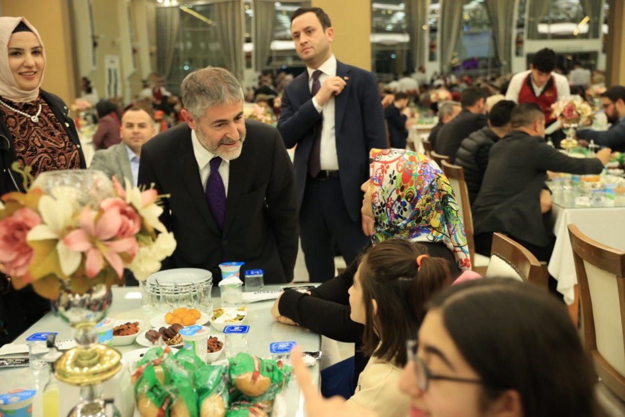 Bakan Nebati’den 7’li masaya kritik soru: “IMF kapısına gidecek misiniz?”
