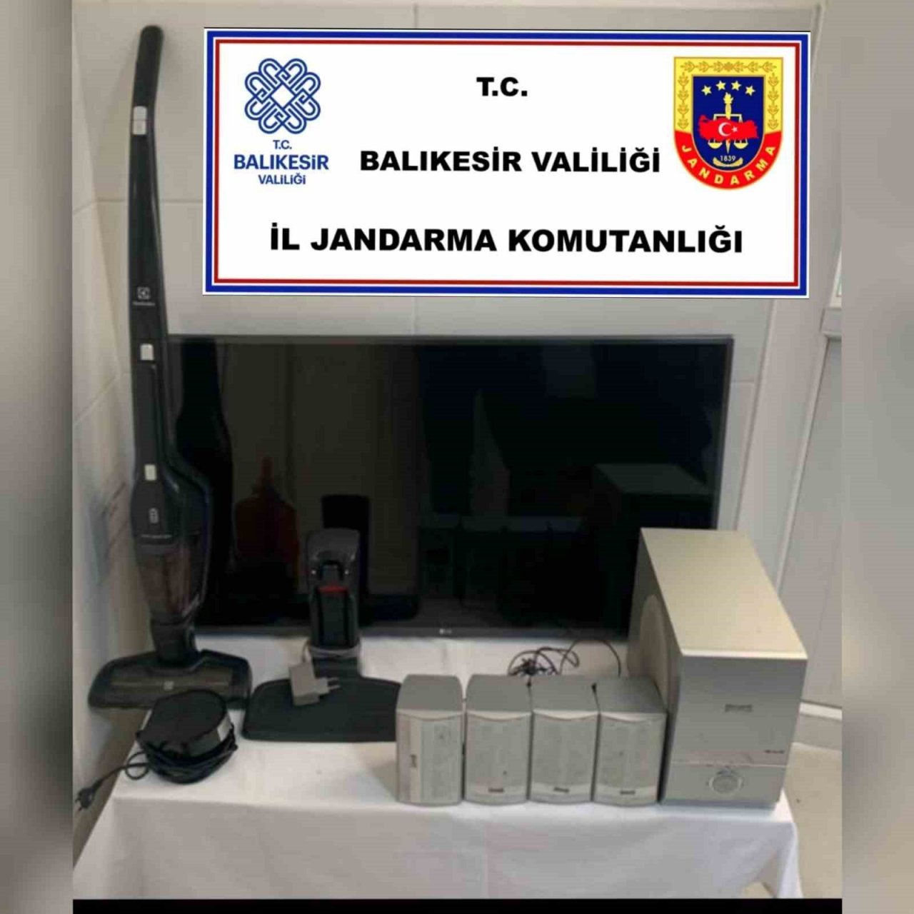 Jandarmadan hırsız ve zehir tacirine şok baskın