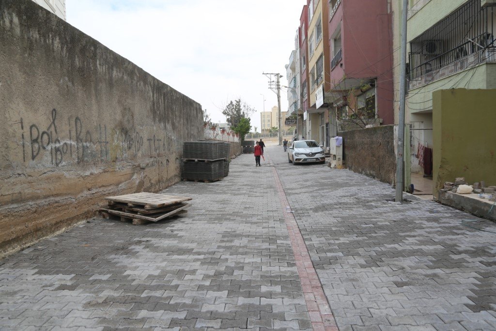 Eyyübiye’de yol çalışmaları hızlandırıldı