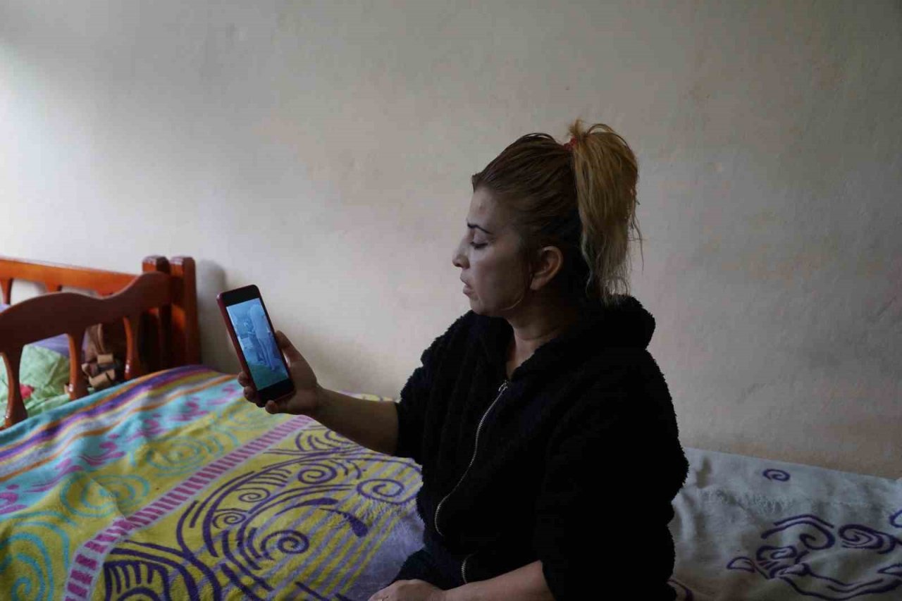 Çocuklarını okula götürmek için motosiklet almak istedi, bütün birikimini dolandırıcılara kaptırdı