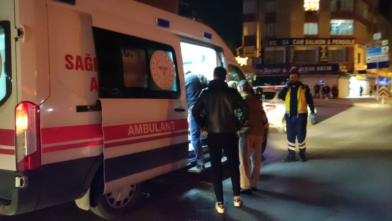 Kocaeli’de otomobilin çarptığı yaya yaralandı