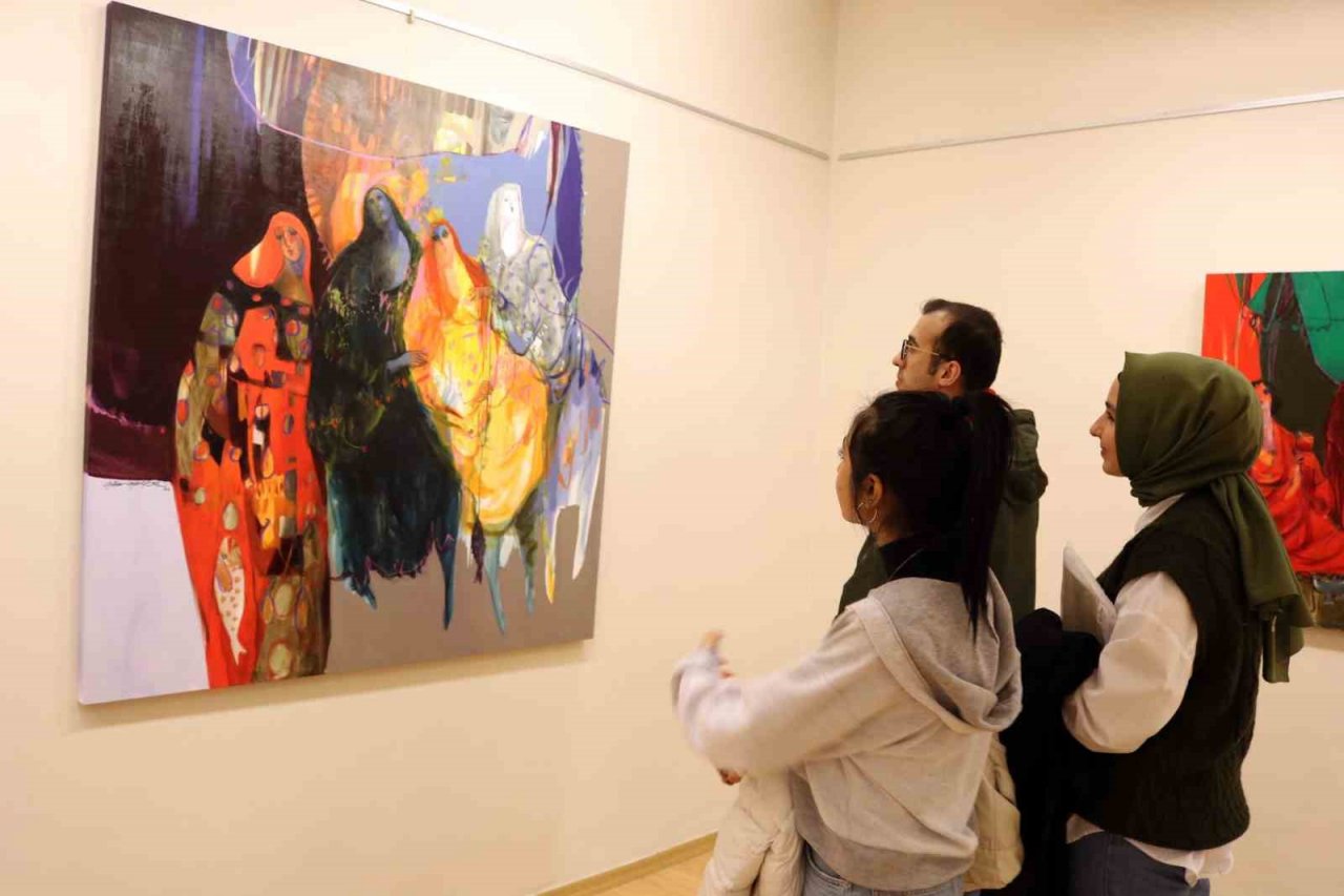 Ressam Güler Genç Erol SANKO Sanat Galerisi’nde sergi açtı