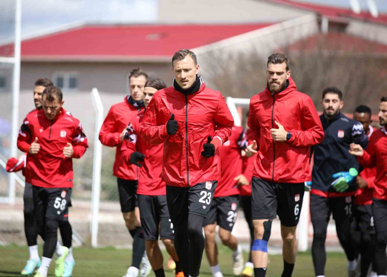 Sivasspor, Başakşehir maçına hazır