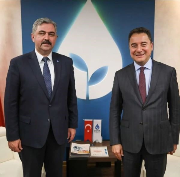 BBP’den istifa eden Tahir Şahin, DEVA’dan da istifa etti