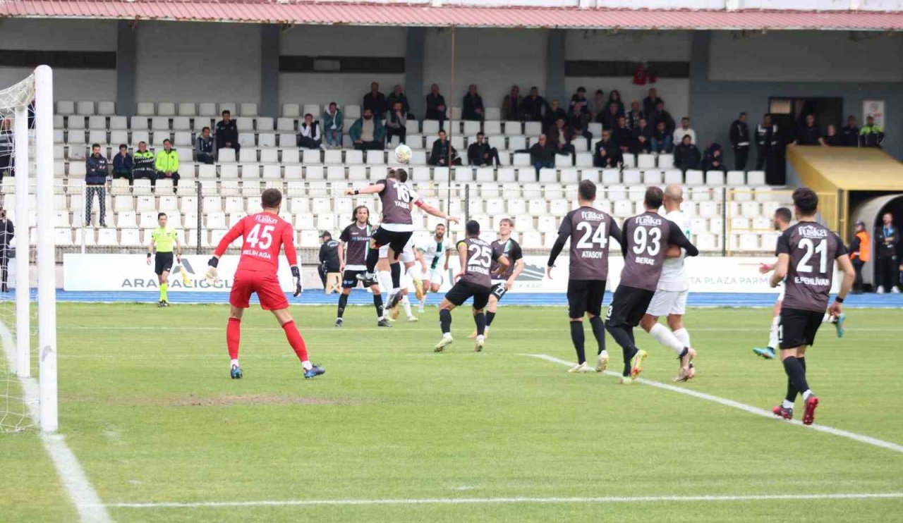 TFF 3. Lig: Efeler 09 SFK: 0 - Sapanca Gençlikspor: 0