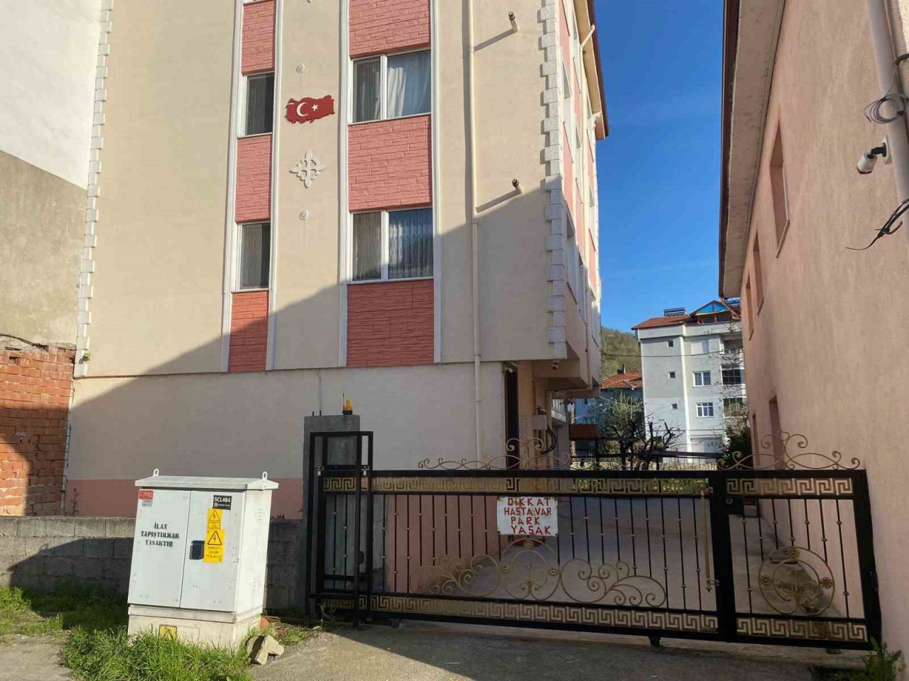 3 gün önce evlendiler, asansör hayatlarını ayırdı