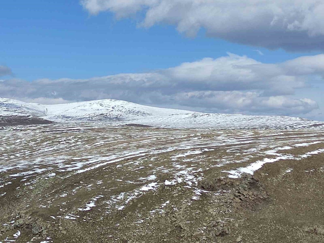 Ardahan’da kar yağışı etkili oldu