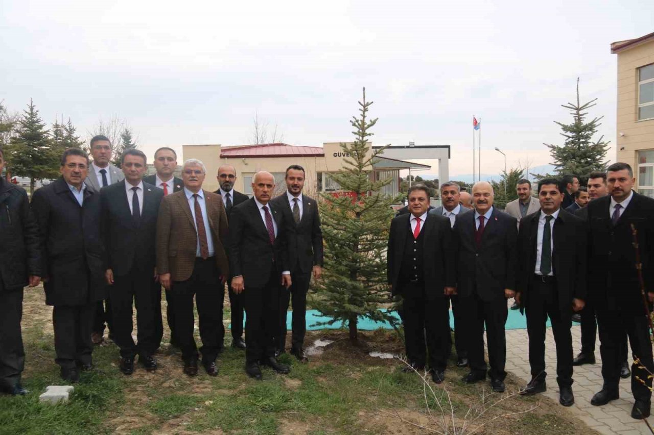 Bakan Kirişçi: "Burdur’a 20 yılda 11.6 milyar liralık yatırım yaptık"