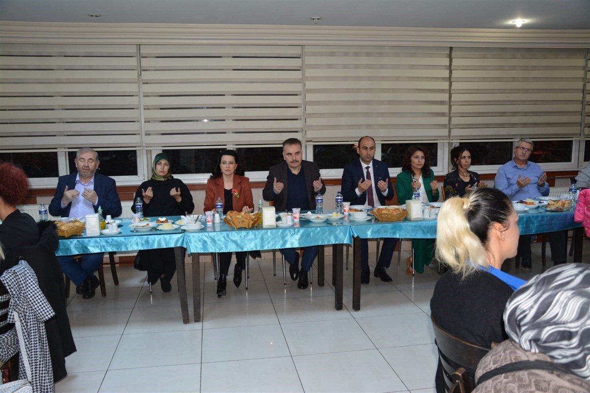 Kaymakam Odabaş SODAM Kursiyerleri ile iftarda bir araya geldi