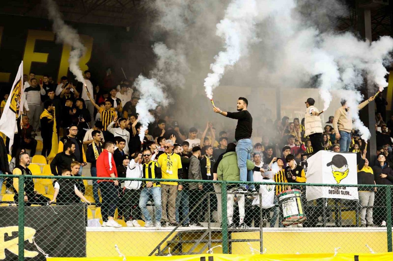 Aliağaspor FK 3. Lig’in kapısını araladı